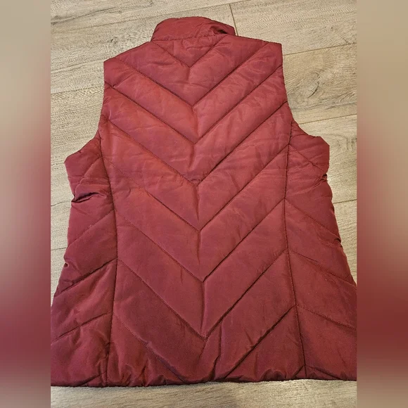 Michael Kors Burgundy Quilted Vest - Size XS - Picture 3 of 6